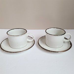 2 vintage Stonehenge Midwinter cups with saucers.